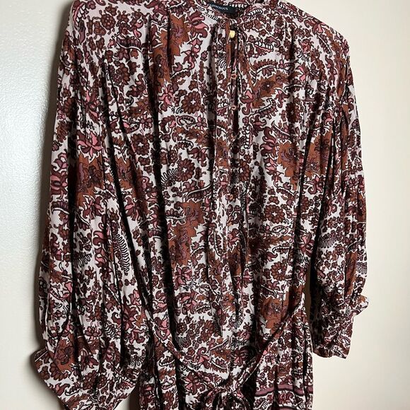 CLEARANCE! Rust Olivaceous L/S Shorts Romper Size M - Picture 3 of 7